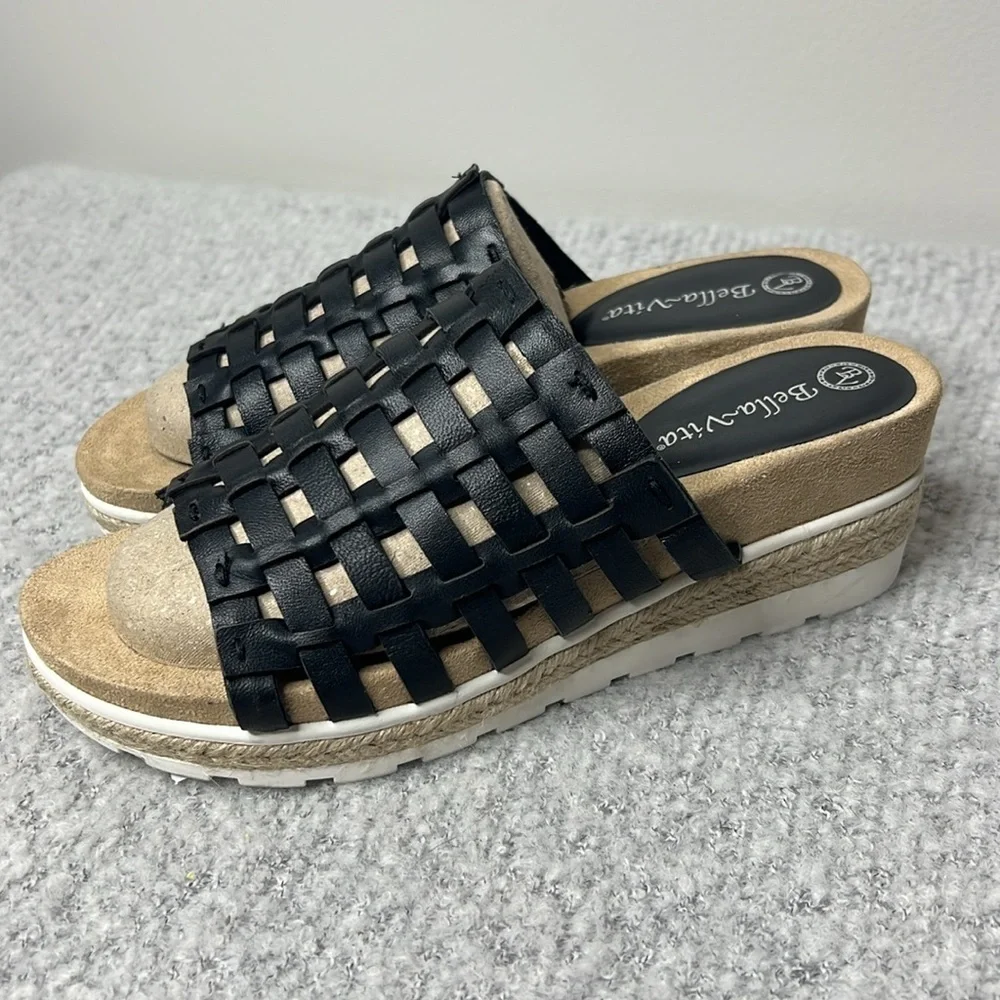 Bella Vita Oaklynn Wedge Sandals EUC‎ LIKE NEW!